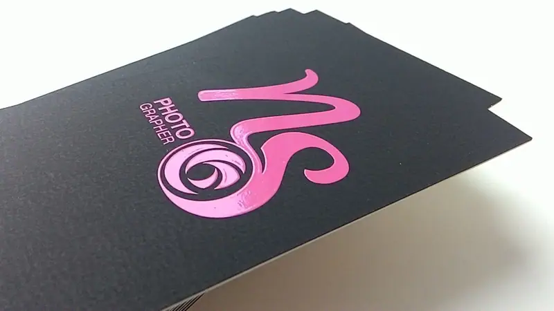 Печать с УФ лаком