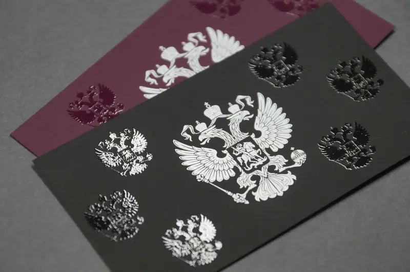 УФ печать с выборочным лаком