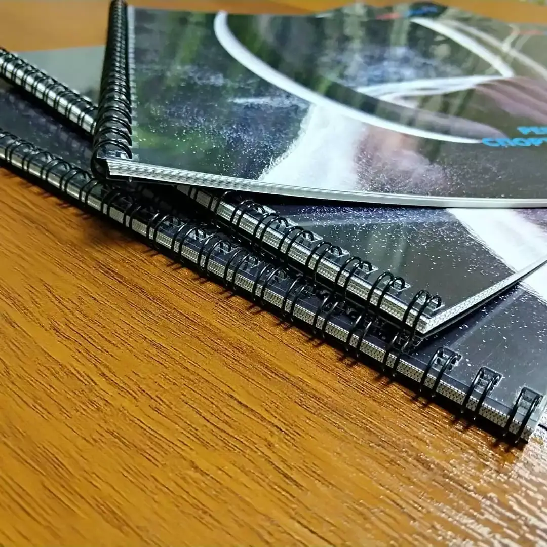 Брошюры на пластиковой пружине