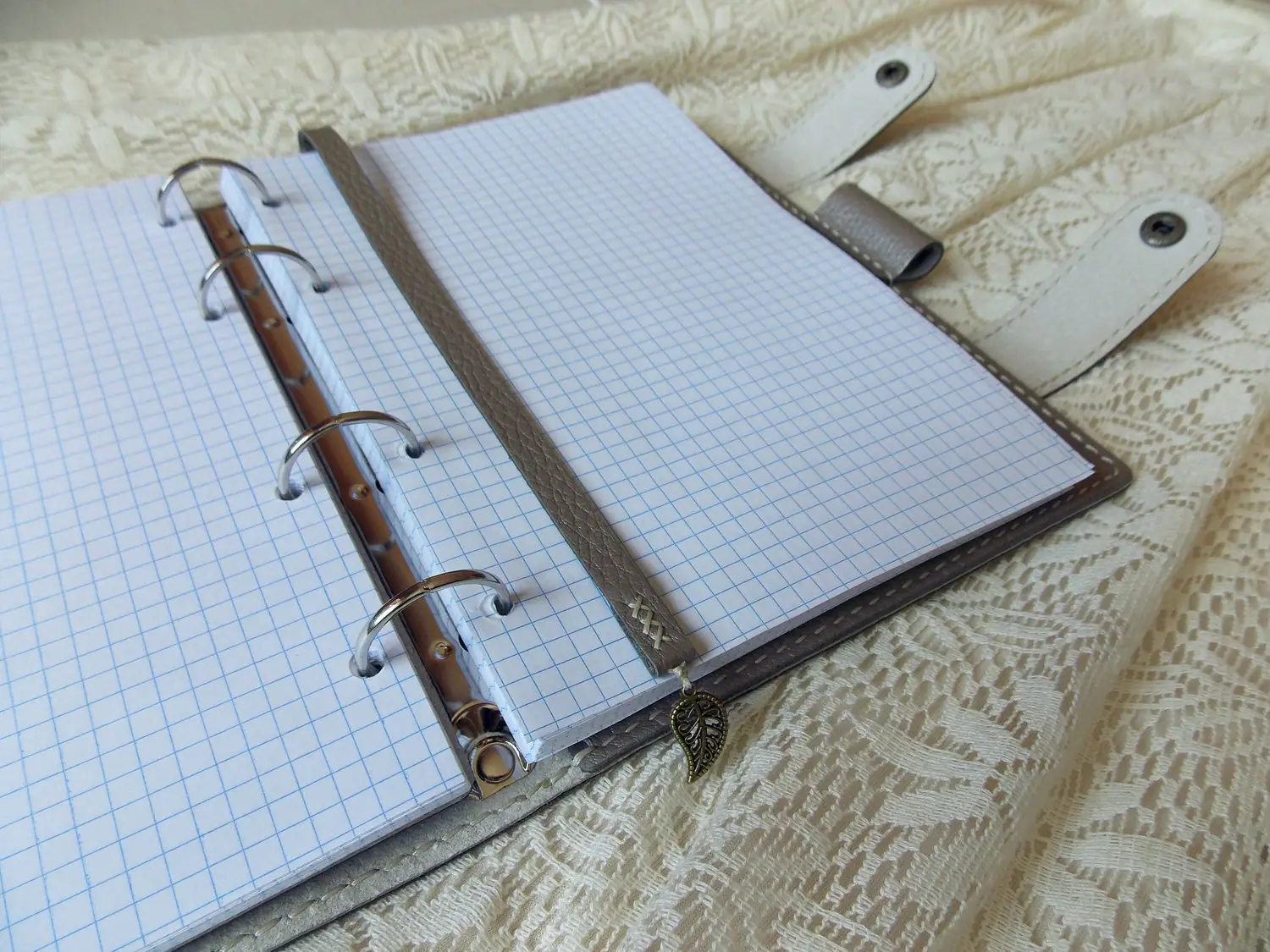 Печать блокнотов А6 на кольцах