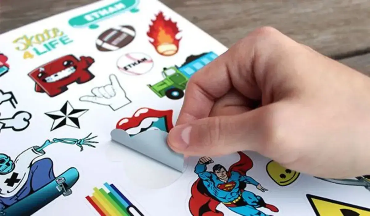 Наклейки это