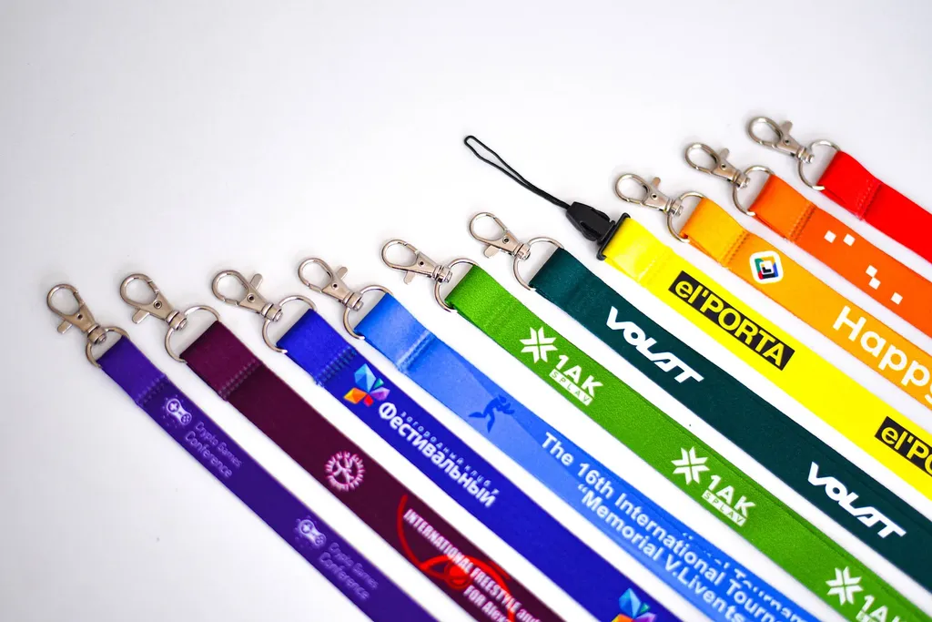 Ленты для бейджей (ланъярды) с логотипом на заказ