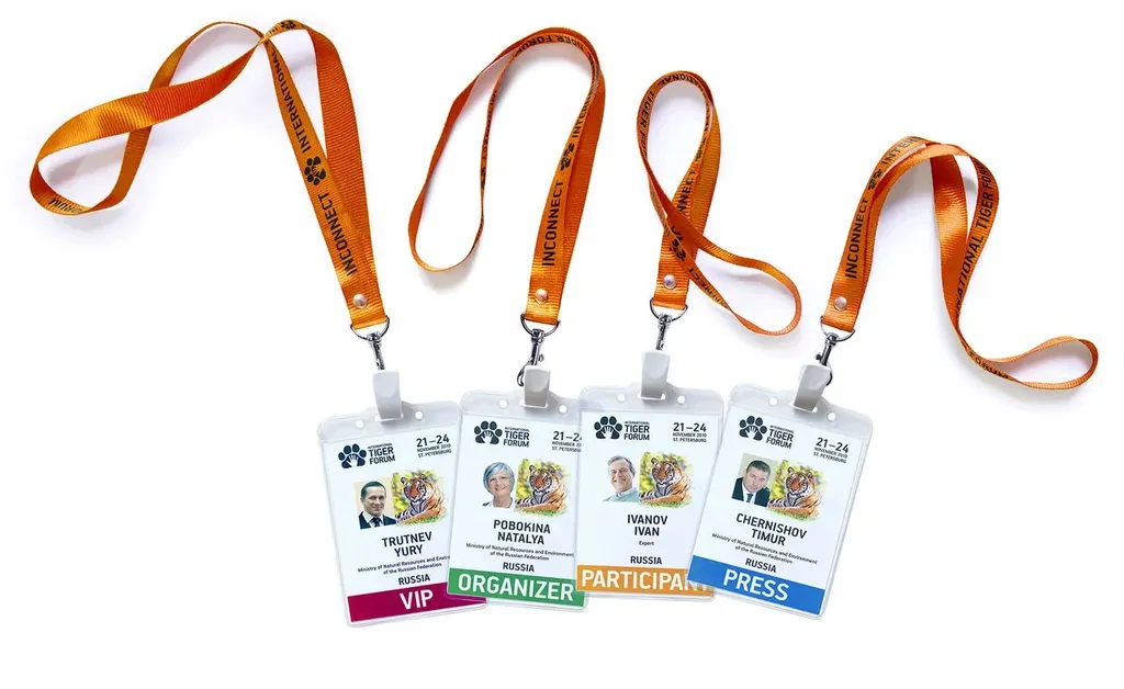 Бейджики с ламинацией