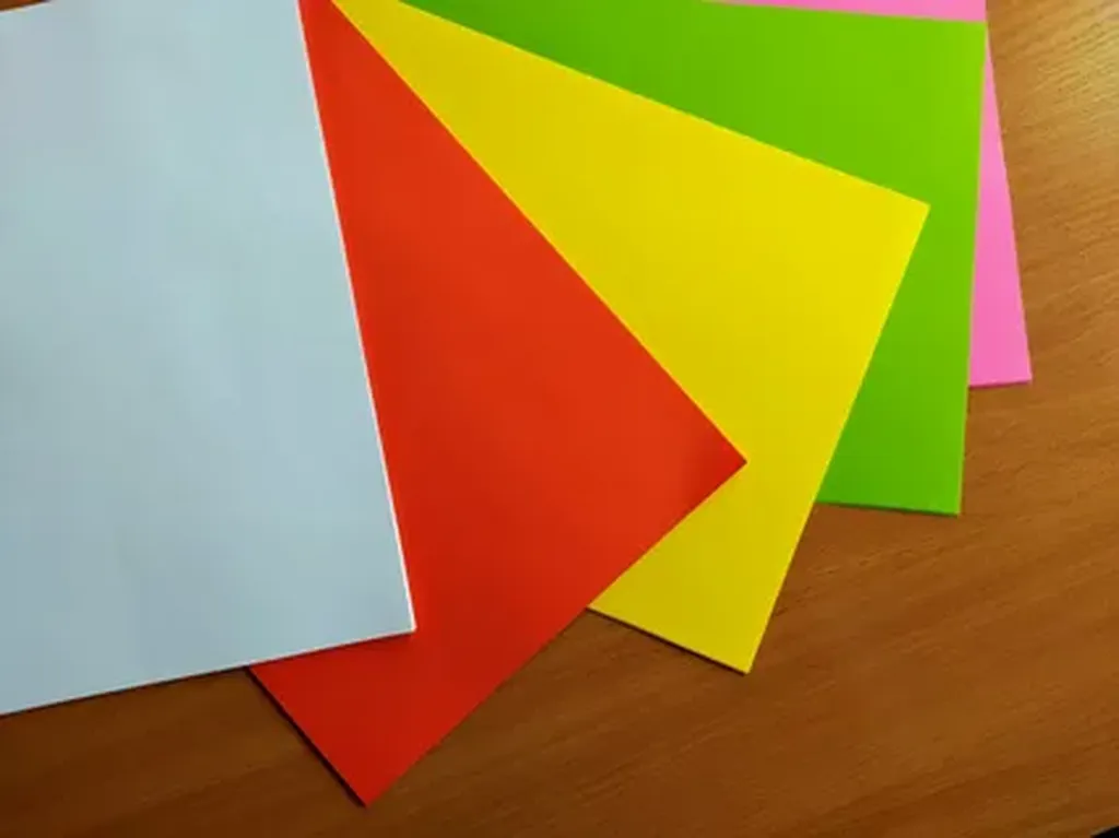 Какая бумага подходит для листовок?