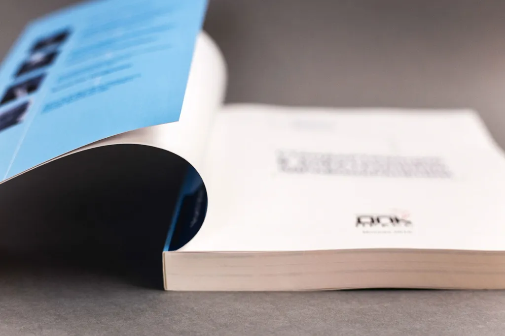 Клеевое бесшовное скрепление на PUR-клей