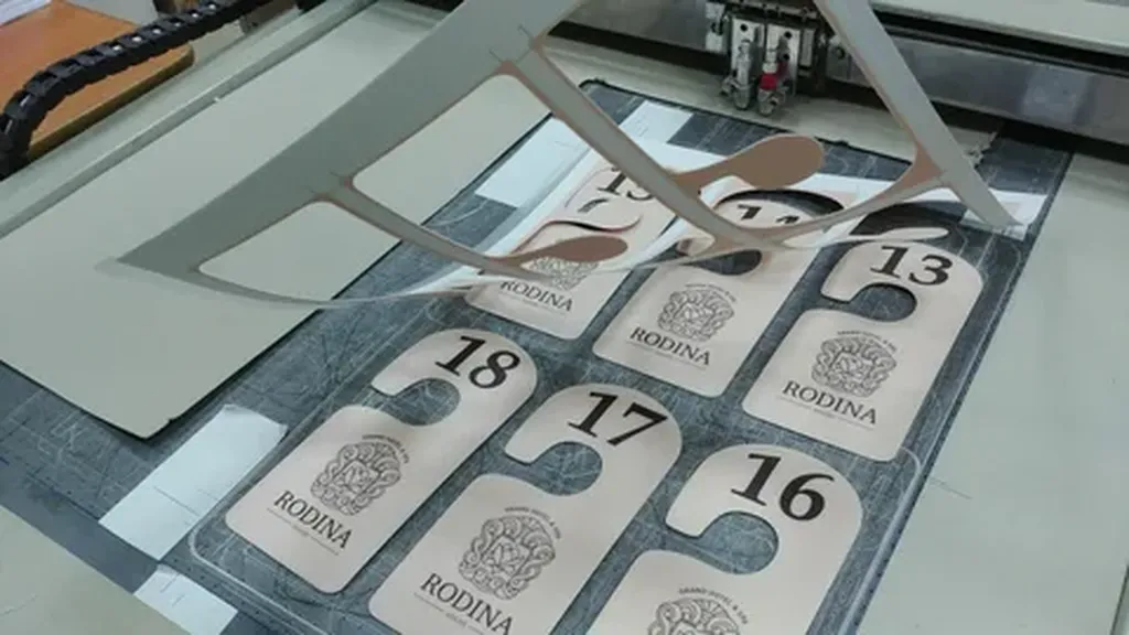 Плоттерная резка бумаги